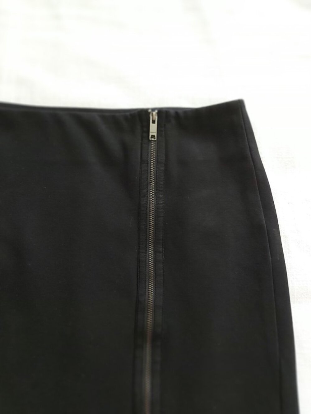 DKNY BLACK MIDI SKIRT. SIZE 14. MINT CONDITION - USED ONCE FOR ONE HOUR